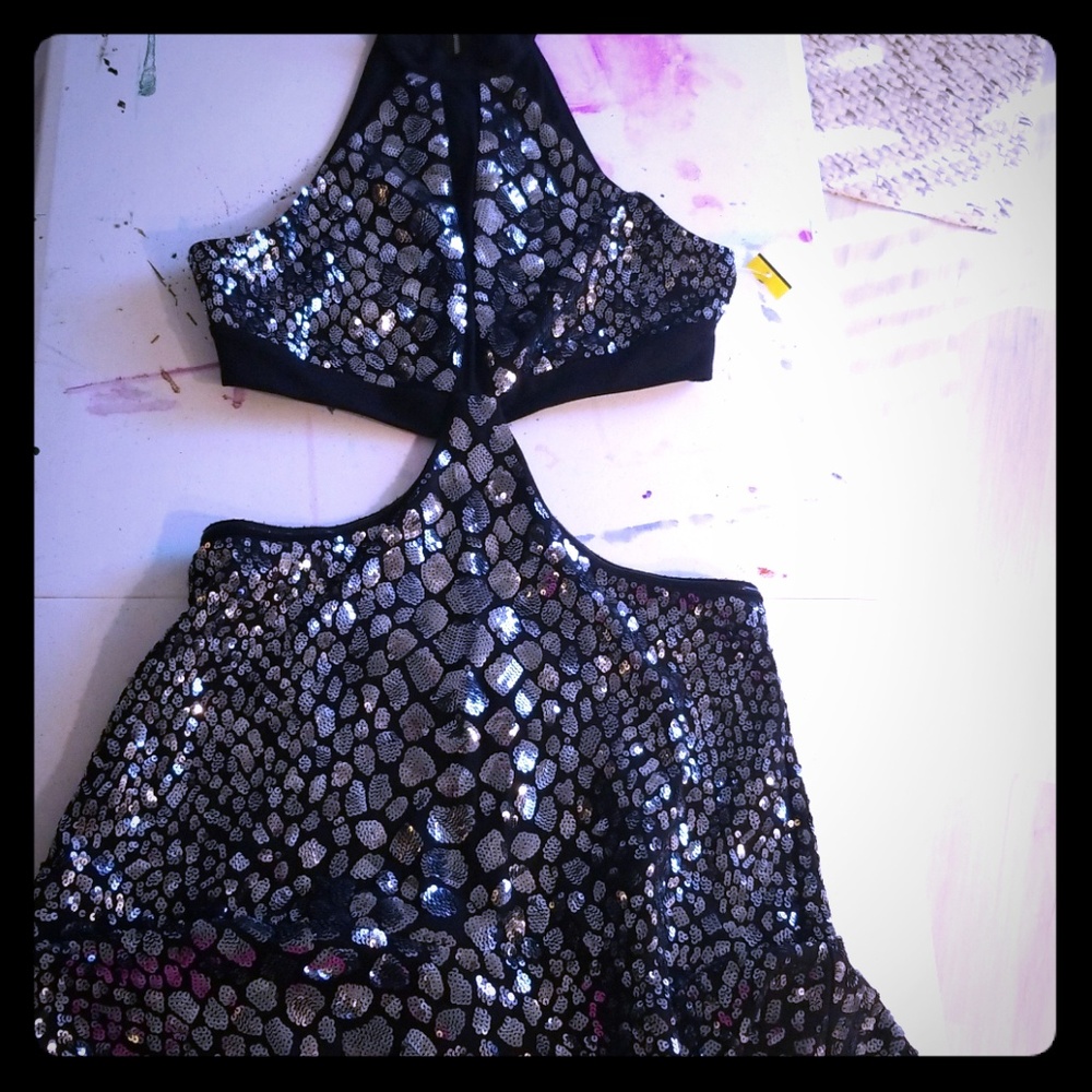 Formal wear dress
